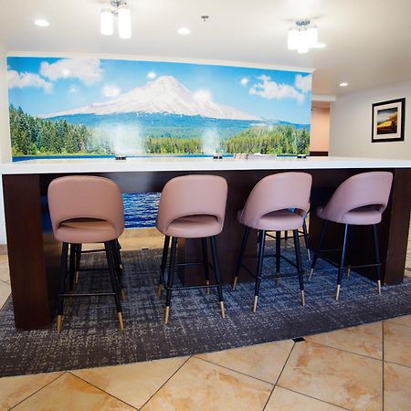 מלון Ramada By Wyndham קור ד'אלן מראה חיצוני תמונה