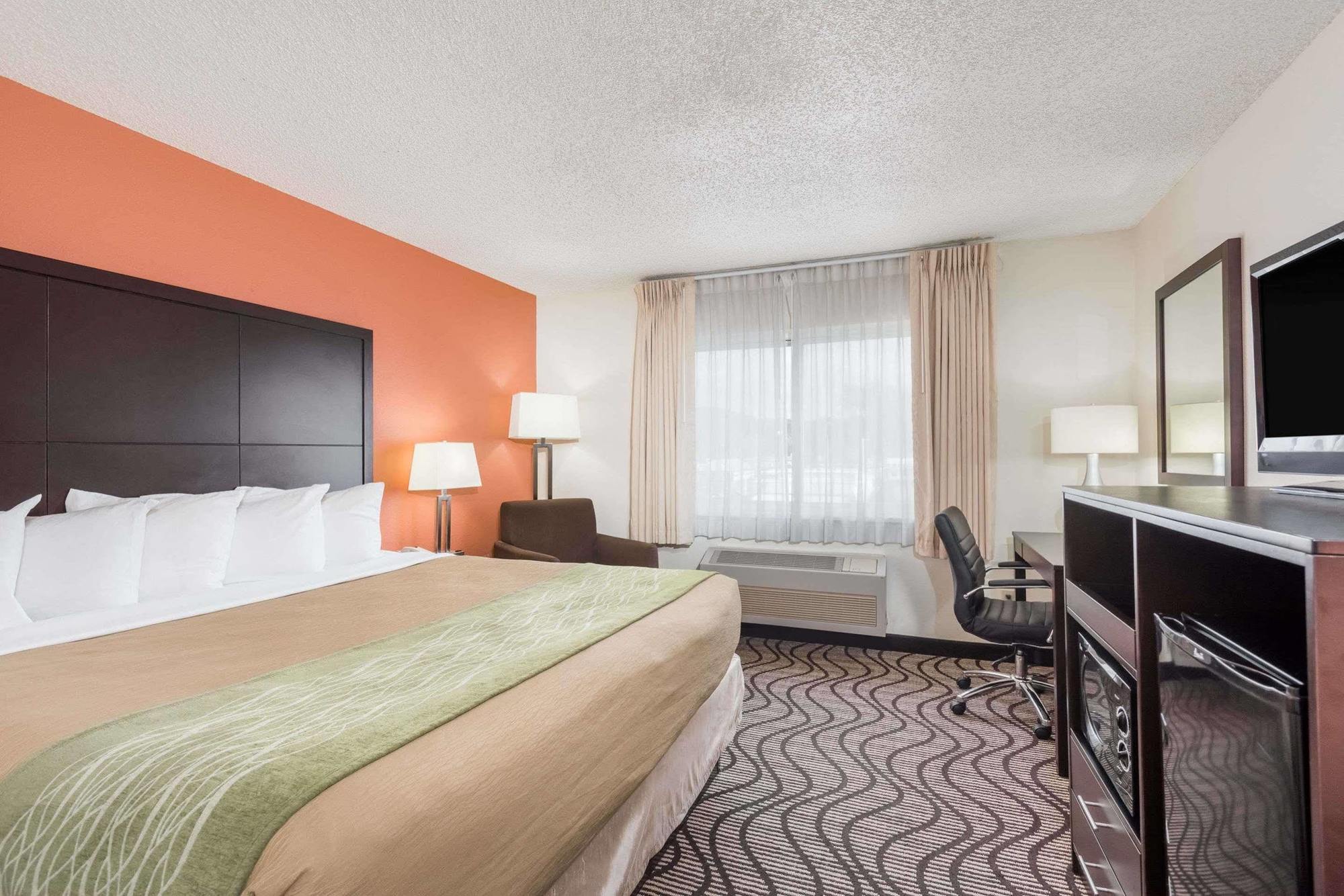 מלון Ramada By Wyndham קור ד'אלן מראה חיצוני תמונה